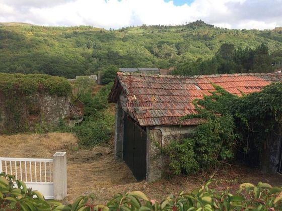 Foto 1 de Casa en venda a Fornelos de Montes amb garatge i jardí