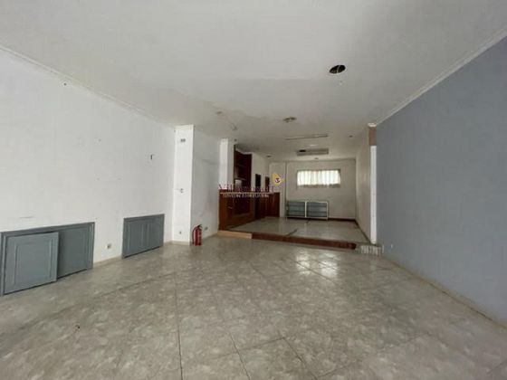 Foto 2 de Local en alquiler en Porriño (O) de 110 m²