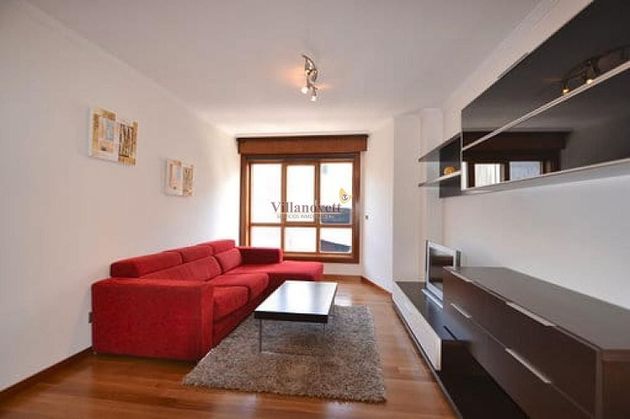 Foto 1 de Pis en venda a Praza España - Casablanca de 2 habitacions amb garatge i calefacció