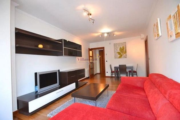 Foto 2 de Pis en venda a Praza España - Casablanca de 2 habitacions amb garatge i calefacció