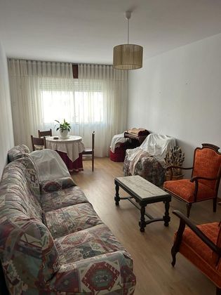 Foto 1 de Pis en venda a Boiro de 3 habitacions amb garatge i ascensor