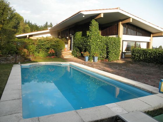 Foto 1 de Xalet en venda a Mungia de 5 habitacions amb piscina i garatge