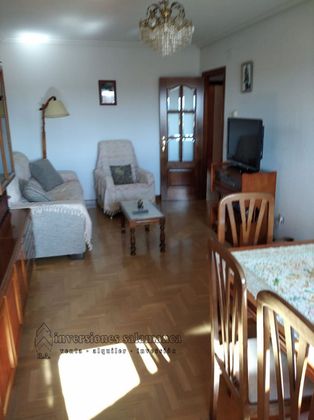 Foto 2 de Piso en venta en Villamayor de 4 habitaciones con garaje y calefacción