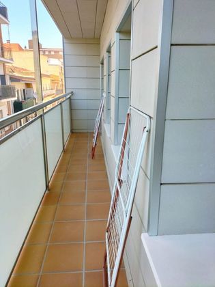 Foto 2 de Pis en lloguer a Garrido Sur - Estación Sur de 4 habitacions amb mobles i balcó