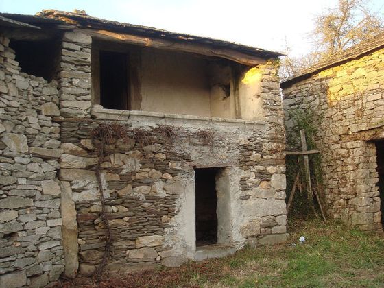 Foto 2 de Casa rural en venda a Guntín de 4 habitacions i 285 m²