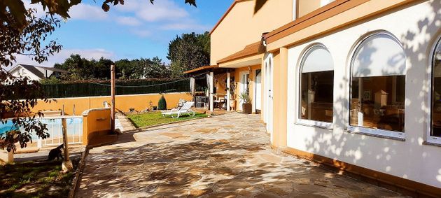 Foto 1 de Casa en venda a Sagrado Corazón - As Gándaras de 3 habitacions amb piscina i garatge