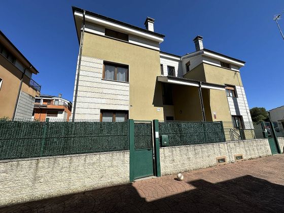 Foto 1 de Casa en venda a Parroquias Rurales de 4 habitacions amb terrassa i piscina