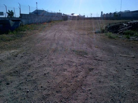 Foto 1 de Venta de terreno en Santa Cruz - Industria - Polígono Campollano de 5000 m²