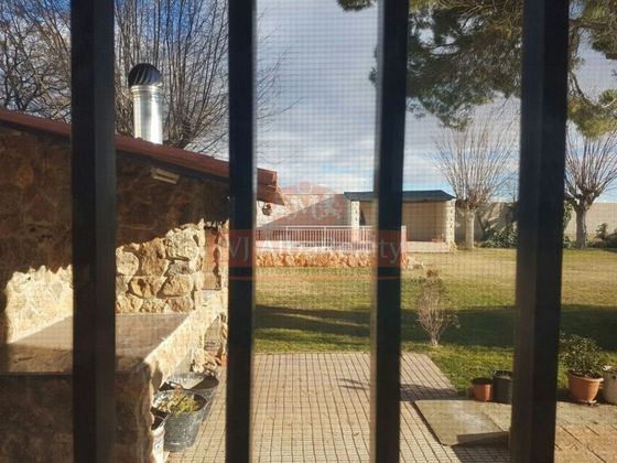 Foto 2 de Venta de chalet en Hermanos Falcó - Sepulcro Bolera de 1 habitación con terraza y piscina