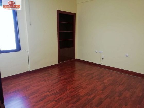 Foto 2 de Oficina en alquiler en Villacerrada - Centro de 69 m²