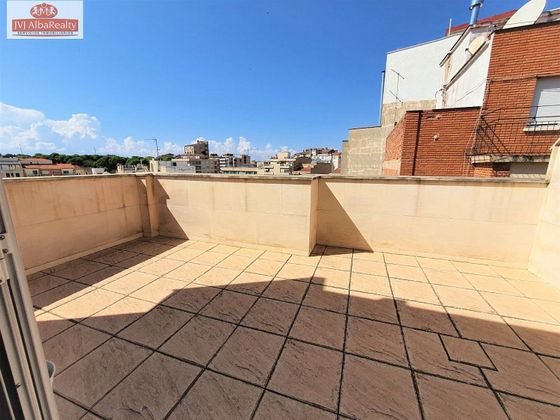 Foto 1 de Venta de ático en Carretas - Huerta de Marzo - La Pajarita de 5 habitaciones con terraza y aire acondicionado