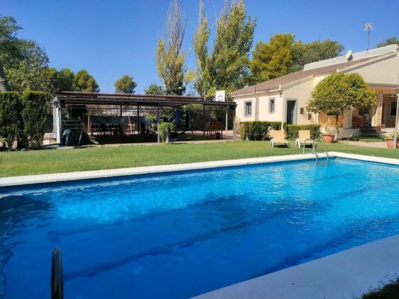 Foto 2 de Venta de chalet en Pedro Lamata - San Pedro Mortero de 3 habitaciones con piscina y jardín