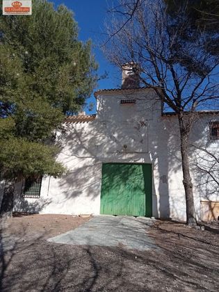 Foto 2 de Casa rural en venta en Chinchilla de Monte-Aragón de 3 habitaciones y 615 m²