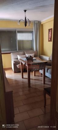 Foto 2 de Pis en venda a Hermanos Falcó - Sepulcro Bolera de 3 habitacions amb terrassa i calefacció