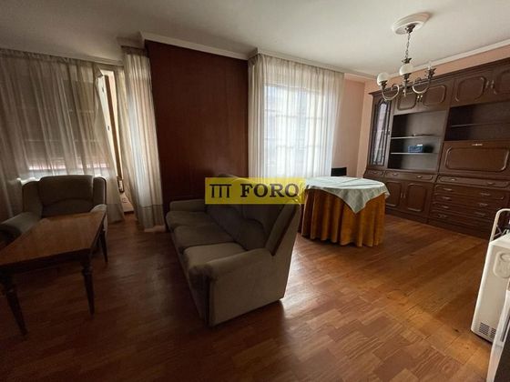 Foto 1 de Pis en venda a Miranda de Ebro de 4 habitacions amb calefacció i ascensor