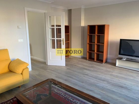 Foto 1 de Casa en venda a Miranda de Ebro de 4 habitacions amb terrassa i piscina