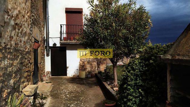Foto 1 de Casa en venta en Santa Gadea del Cid de 3 habitaciones con terraza y calefacción
