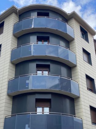 Foto 1 de Venta de piso en Basauri de 4 habitaciones con balcón y ascensor