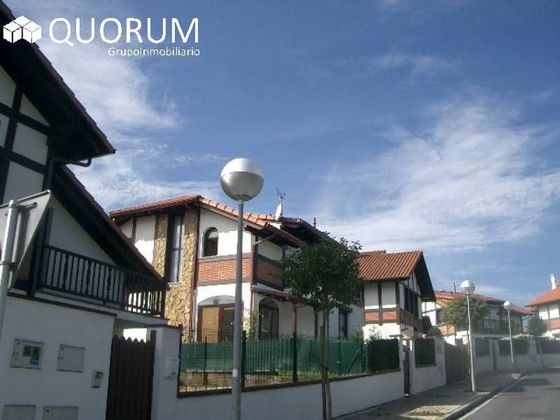 Foto 1 de Casa en venda a Galdakao de 4 habitacions amb terrassa i garatge