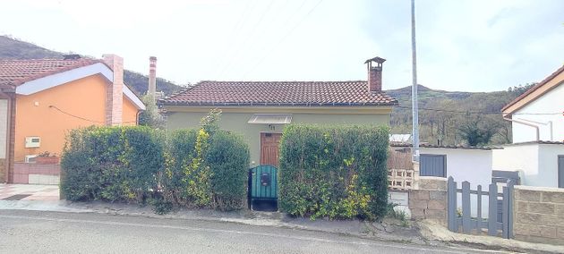 Foto 1 de Casa en venda a San Pedro - Siana de 2 habitacions amb terrassa i calefacció