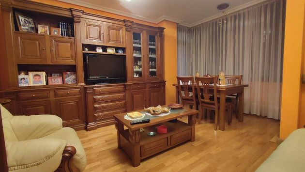 Foto 2 de Pis en lloguer a La Villa - Bazuelo de 2 habitacions amb terrassa i mobles