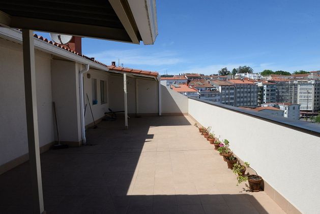 Foto 1 de Piso en venta en Ensanche - Sar de 3 habitaciones con terraza y calefacción