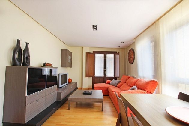 Foto 2 de Pis en venda a Tafalla de 2 habitacions amb garatge i calefacció