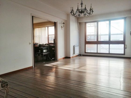 Foto 2 de Venta de piso en Juan Flórez - San Pablo de 3 habitaciones con calefacción y ascensor