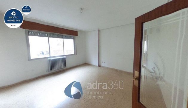Foto 1 de Venta de piso en Centro - Logroño de 3 habitaciones con terraza y garaje