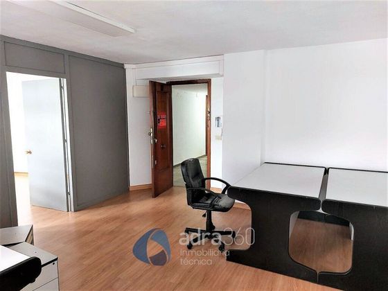 Foto 2 de Venta de oficina en Centro - Logroño con calefacción y ascensor