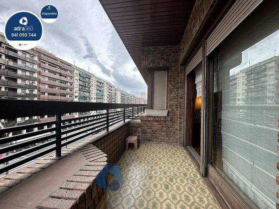 Foto 1 de Venta de piso en Centro - Logroño de 4 habitaciones con terraza y calefacción