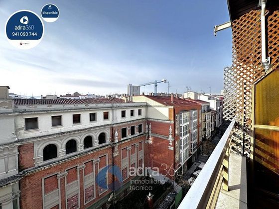 Foto 1 de Pis en venda a Centro - Logroño de 5 habitacions amb terrassa i balcó
