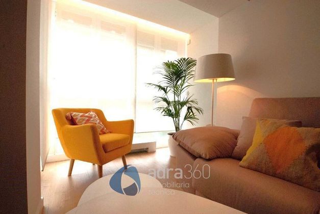 Foto 2 de Pis en venda a Centro - Logroño de 4 habitacions amb terrassa i calefacció