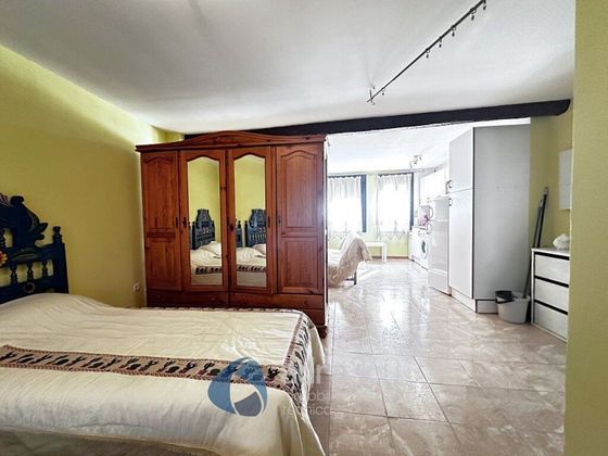 Foto 2 de Pis en lloguer a Casco Antiguo de 1 habitació amb mobles i calefacció