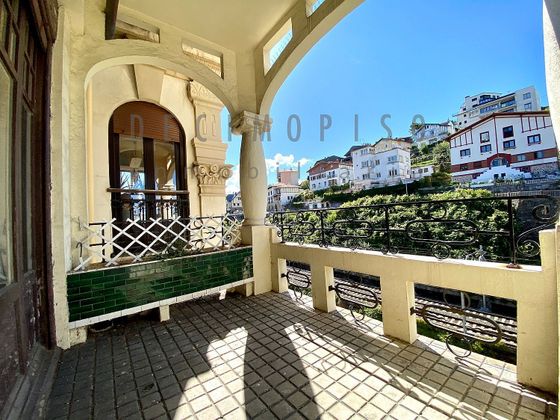 Foto 1 de Pis en venda a Gros de 4 habitacions amb terrassa i balcó