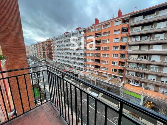 Foto 2 de Pis en venda a Coronación de 3 habitacions amb terrassa i balcó