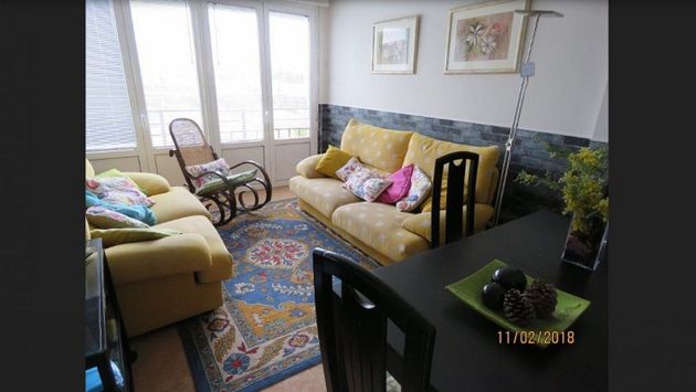 Foto 2 de Venta de piso en Trespaderne de 2 habitaciones con piscina y balcón