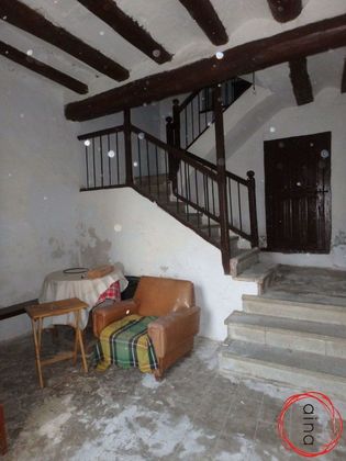 Foto 2 de Casa rural en venda a Guesálaz de 6 habitacions amb balcó