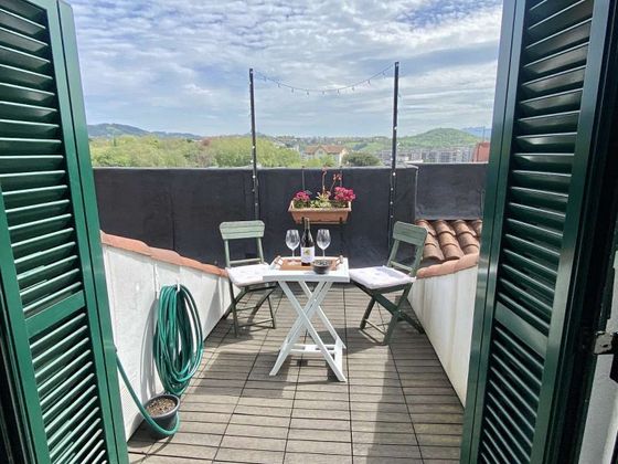 Foto 2 de Pis en venda a Amara - Berri de 2 habitacions amb terrassa i balcó