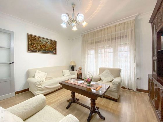 Foto 1 de Pis en venda a Lovaina - Aranzabal de 4 habitacions amb calefacció i ascensor