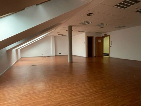 Foto 1 de Alquiler de oficina en calle Río Danubio de 116 m²