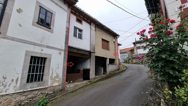 Foto 2 de Casa en venda a calle Ortiguero de 3 habitacions amb terrassa i garatge