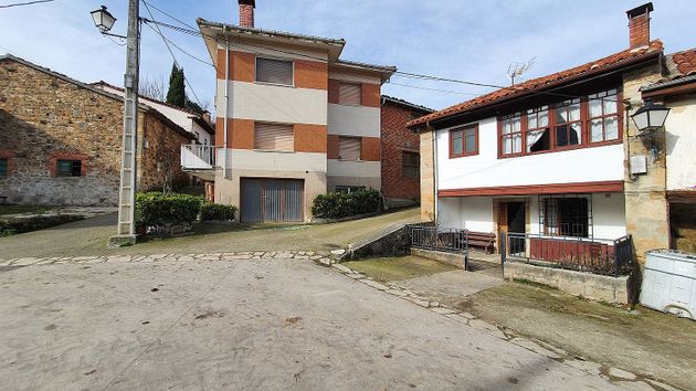 Foto 1 de Casa en venda a calle Aldea Berodia de 3 habitacions amb terrassa i balcó