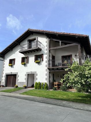 Foto 1 de Xalet en venda a Ultzama de 4 habitacions amb terrassa i garatge