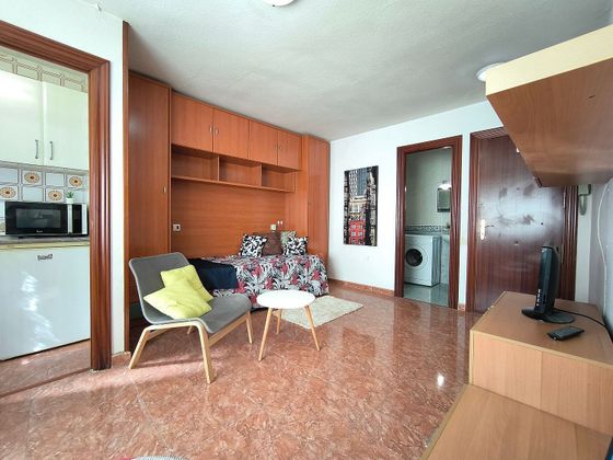 Foto 1 de Alquiler de estudio en calle Isidro Segovia con muebles y calefacción