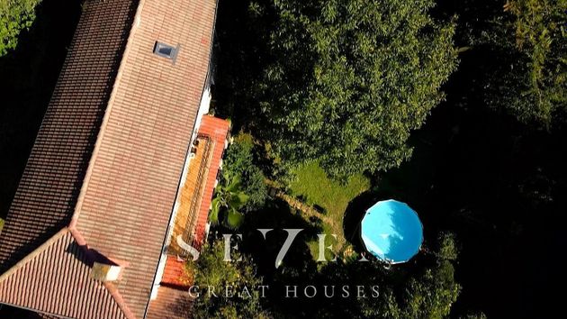 Foto 2 de Casa en venda a barrio Mioño de 3 habitacions amb terrassa i piscina