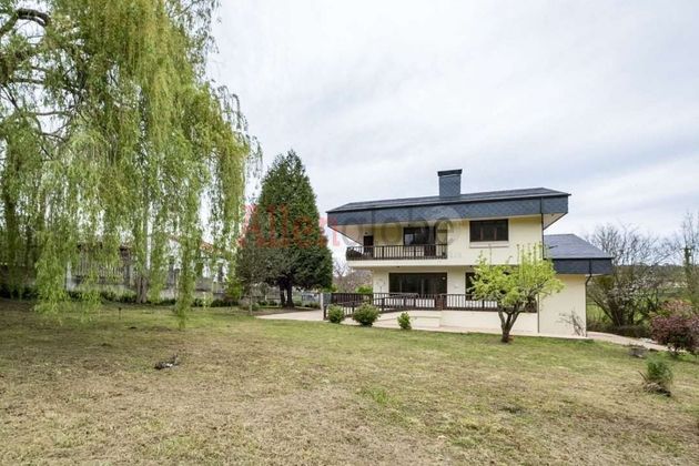 Foto 2 de Xalet en venda a Carbayin-Lieres-Valdesoto de 4 habitacions amb terrassa i jardí