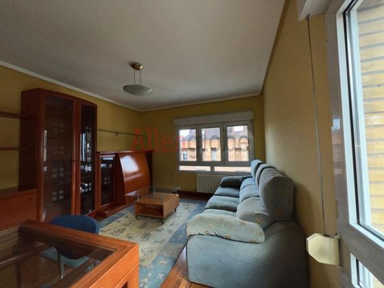 Foto 1 de Pis en venda a La Ería - Masip de 3 habitacions amb terrassa i calefacció
