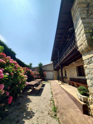 Foto 1 de Casa en venda a Val de San Vicente de 6 habitacions amb terrassa i garatge