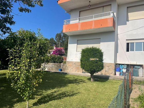 Foto 2 de Xalet en venda a Nigrán de 6 habitacions amb terrassa i jardí